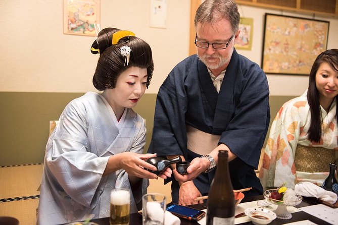 Authentic Geisha Performance With Kaiseki Dinner in Tokyo Experience Highlights