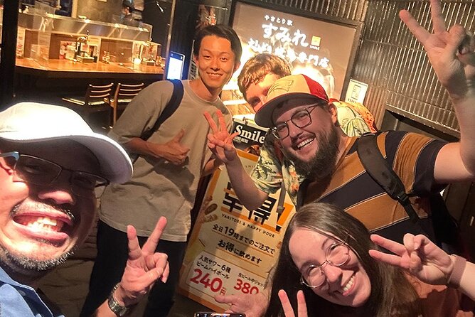 【Contemporary Culture】Bar Hopping I Always Visit in Shinjuku! Tour Experience