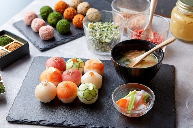 Maki Sushi (Roll Sushi) ＆Temari Sushi Making Class in Tokyo Class Offerings