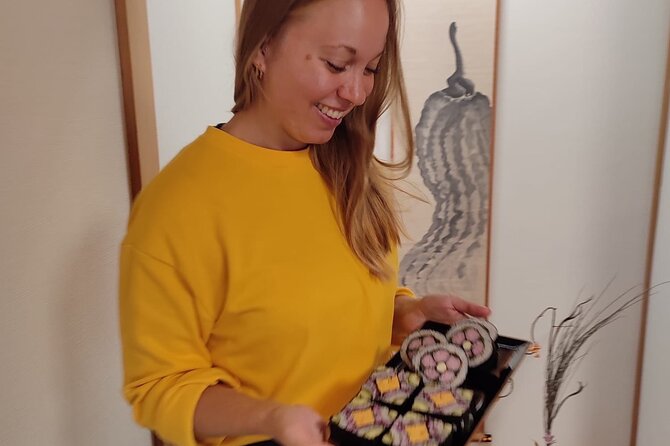 Private Adorable Sushi Roll Art Class in Kyoto Meeting and Pickup Details