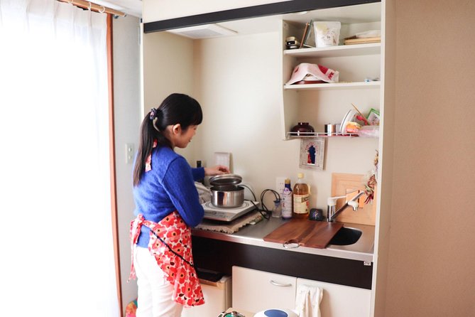 Sushi or Obanzai Cooking and Matcha With a Kyoto Native in Her Home Experience Details