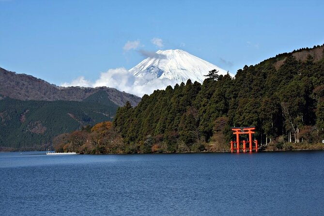 Traverse Outer Rim of Hakone Caldera and Enjoy Onsen Hiking Tour Tour Overview