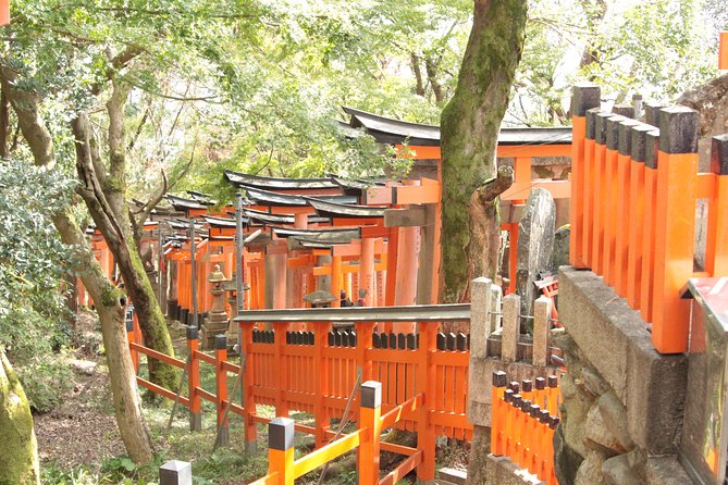 Inside of Fushimi Inari - Exploring and Lunch With Locals - Additional Info