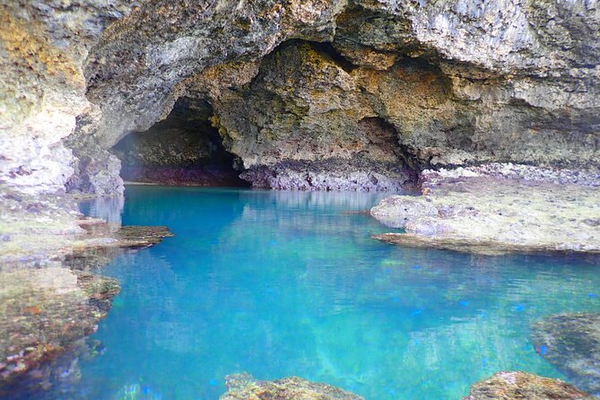 [Ishigaki] Kabira Bay SUP/Canoe + Blue Cave Snorkeling - Inclusions and Pricing