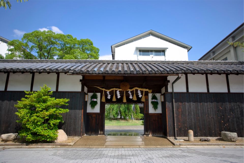 Kobe: Nada Sake Brewery District Private Walking Tour - Experience