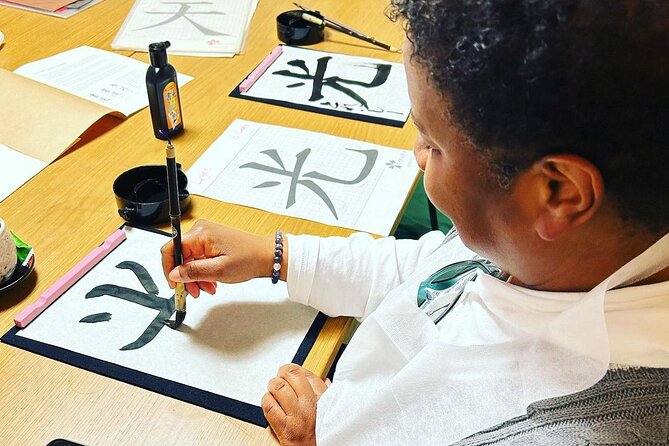 Private Japanese Calligraphy Class in Kyoto - Logistics