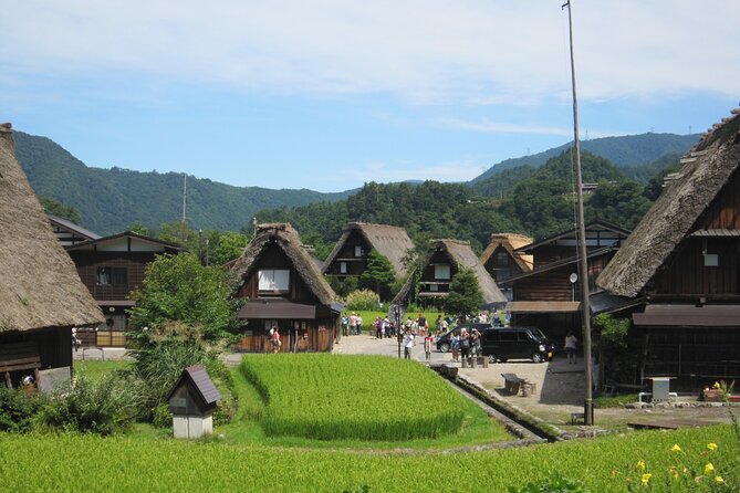 [Day Trip Bus Tour From Kanazawa Station] Weekend Only! World Heritage Shirakawago Day Bus Tour - Inclusions and Exclusions