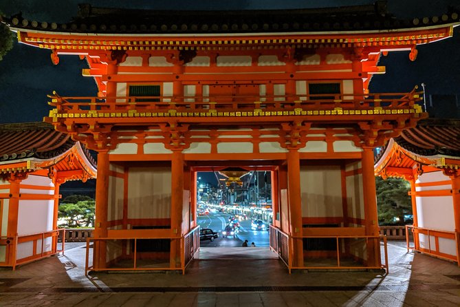 Discover Kyotos Geisha District of Gion! - Intimate Small Group Experience