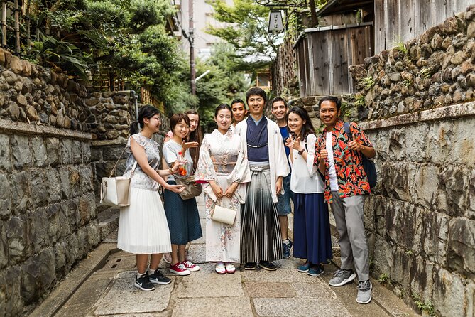 Explore Gion, the Iconic Geisha District; Private Walking Tour - Exploring Pontocho Alley