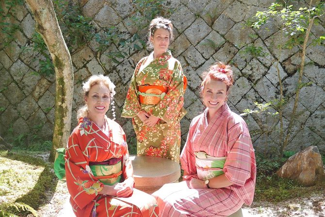 Kimono and Calligraphy Experience in Miyajima - Reviews and Average Rating