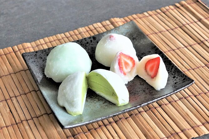 Mochi Making at a Private Studio in Tokyo - Meeting and Pickup