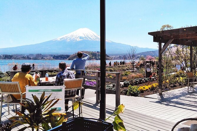 Mt. Fuji View and 2hours+ Free Time at Gotemba Premium Outlets - Arakura Fuji Sengen Shrine Visit