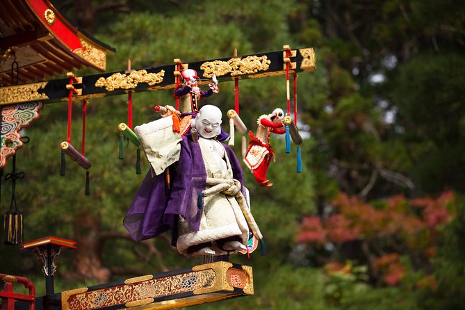 Takayama Old Town Walking Tour With Local Guide - Accessibility Information