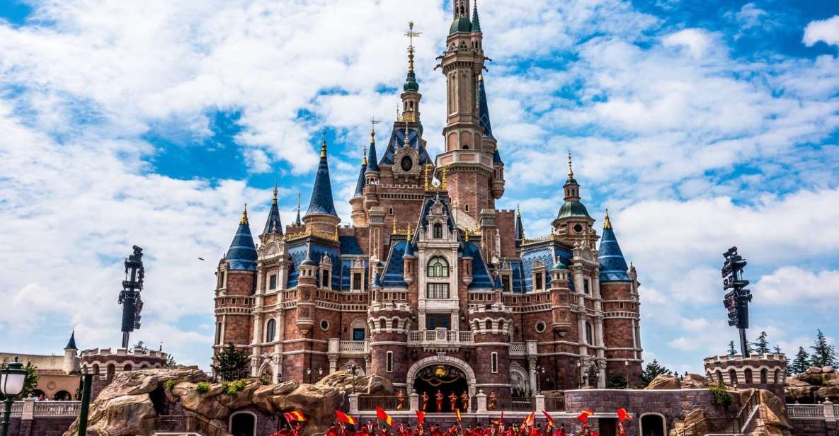 Tokyo Disneyland/DisneySea Entry Pass & Shared Transfer - Highlights of the Trip