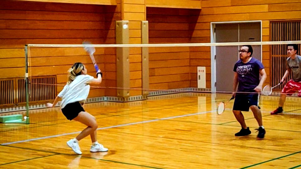 Badminton in Osaka With Local Players! - Equipment and Facilities