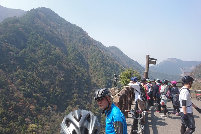 Iya Valley BROMPTON Bicycle Tour - What To Expect
