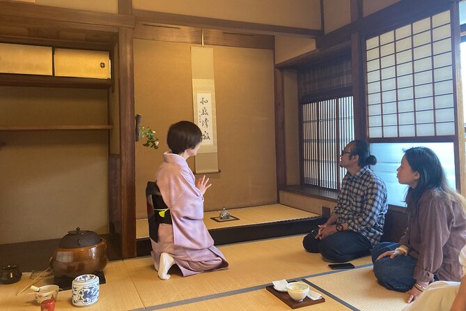Japanese Tea Ceremony in a Traditional Town House in Kyoto - Directions