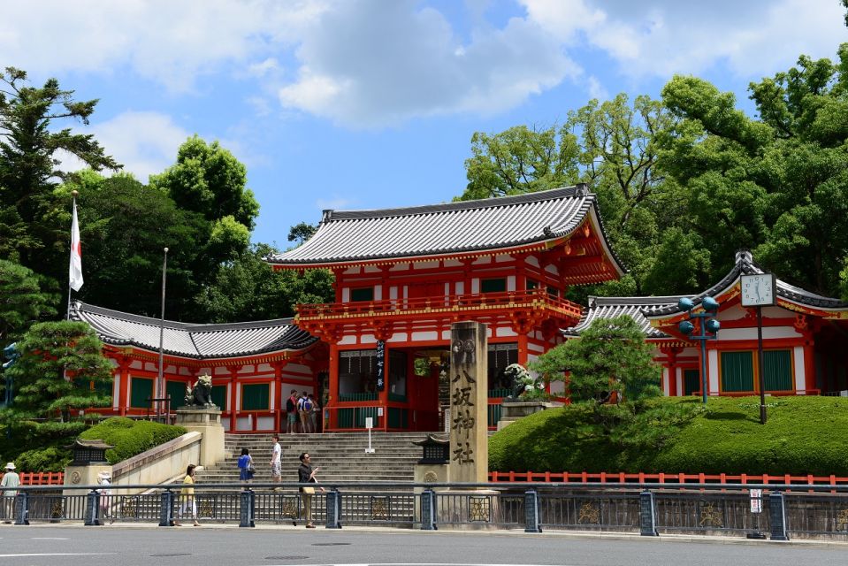 Kyoto:Kiyomizu-dera, Kinkakuji, Fushimi Inari 1-Day Tour - Wearing Traditional Japanese Kimonos