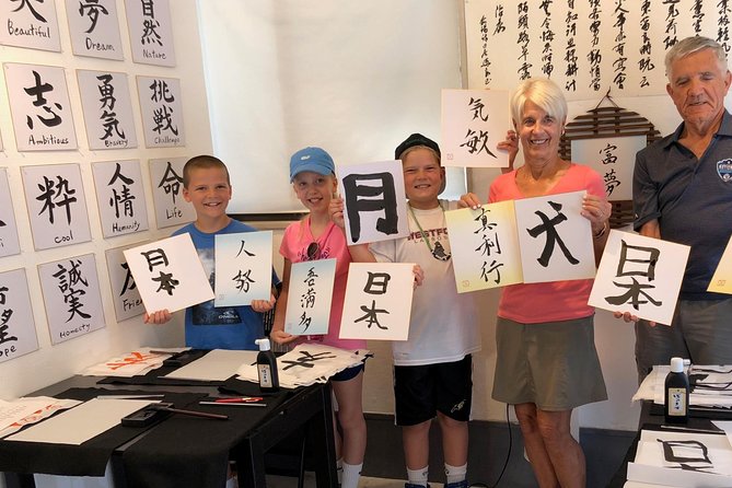 Lets Experience Calligraphy in YANAKA, Taito-Ku, TOKYO !! - Customer Reviews