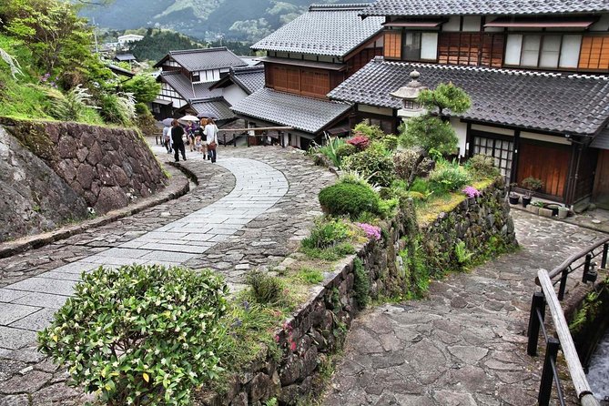 Magome & Tsumago Nakasendo Trail Day Hike With Government-Licensed Guide - Reviews