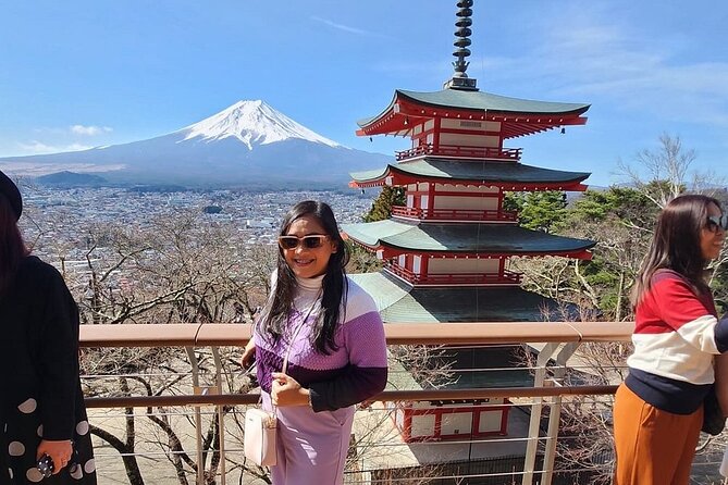 Mt. Fuji and Lake Kawaguchi Day Trip With English Speaking Driver - Communication Tips