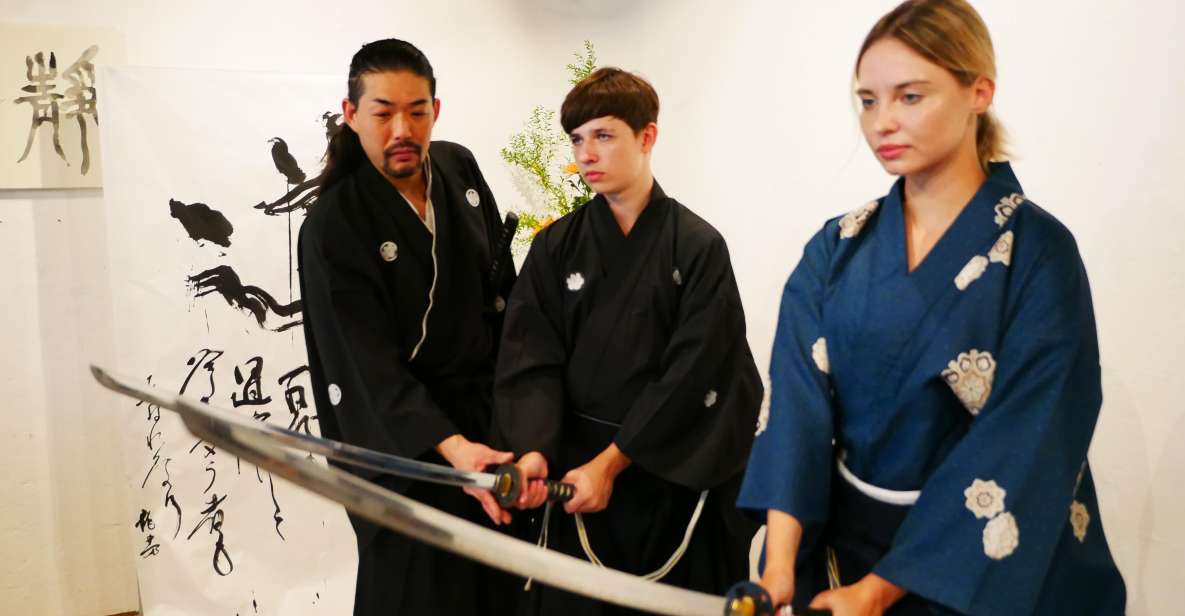 Tokyo: Become a Bushido Experience - Dive Into the World of Kimonos and Swords