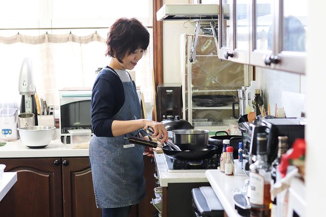 Enjoy a Cooking Lesson and Meal With a Local in Her Residential Sapporo Home - Pricing