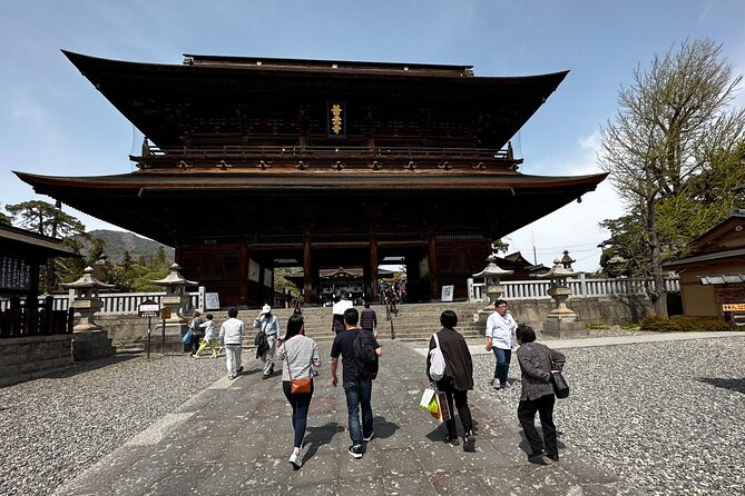 Food & Cultural Walking Tour Around Zenkoji Temple in Nagano - Logistics Information