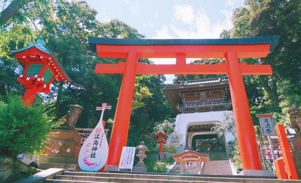 From Tokyo: Kamakura, Hachimangu Shrine & Enoshima Day Tour - Discover Enoshimas Cultural Treasures