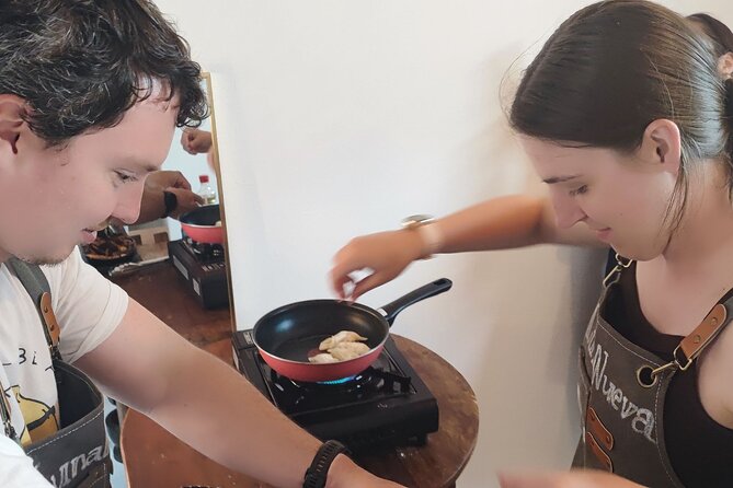 Ramen Cooking Class in Tokyo With Pro Ramen Chef/Vegan Possible - Host Interaction and Responses