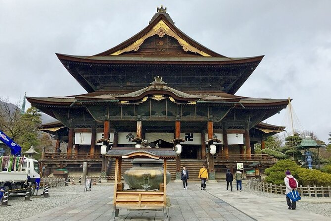 Snow Monkey Park & Zenkoji Temple Nagano Pvt. Full Day Tour. - Last Words
