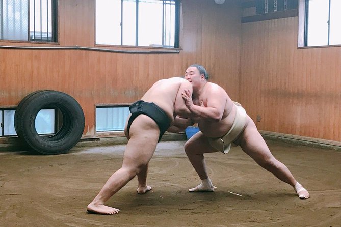 Tokyo Sumo Early-Morning Practice Tour in Ryogoku - Group Management