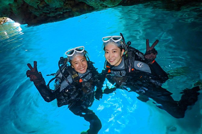 Blue Cave Experience Diving [Charter System / Boat Holding] | I Am Very Satisfied With the Beautiful Facilities of the Shop - Key Points