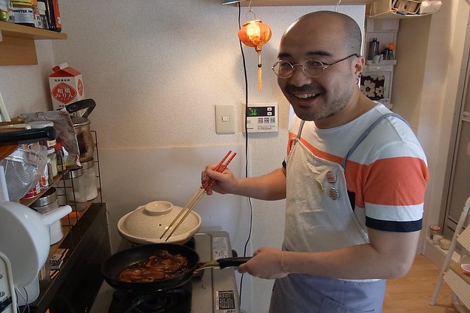 Enjoy a Japanese Cooking Class With a Humorous Local Satoru in His Tokyo Home - Key Points